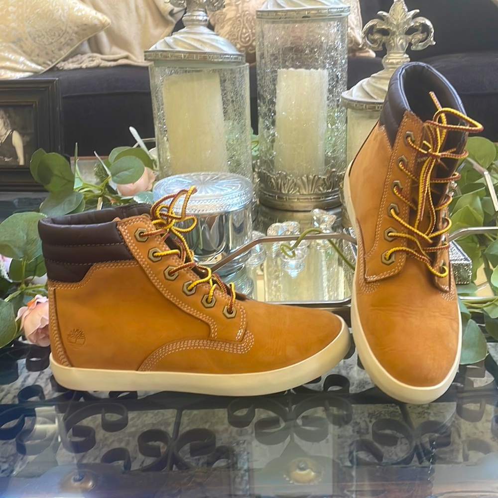 Timberland new lace up sneaker boots. New! dausette - Picture 1 of 4